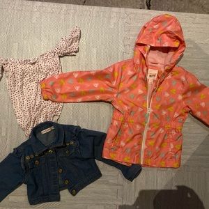 Toddler lot of clothes